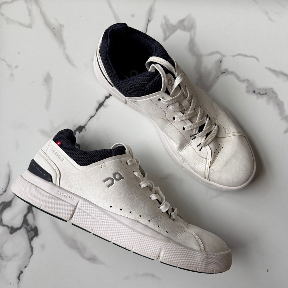 On Men's The Roger Advantage White Navy Sneakers Size 8